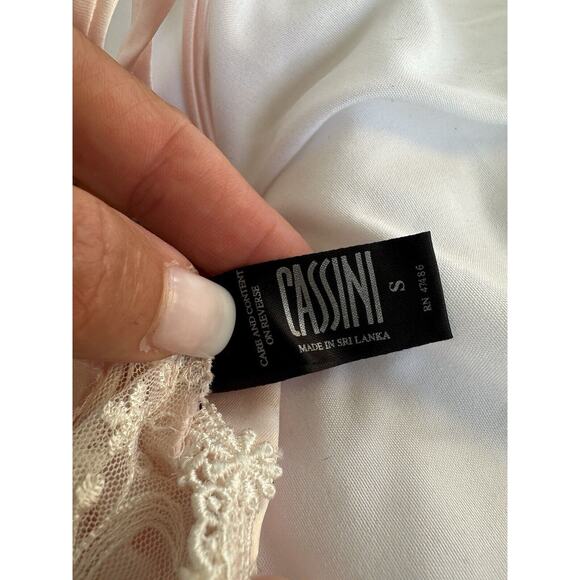 Oleg Cassini Small Long Pink Satin Gown Dress Lace Bridal Elegant Wide Sweep - Picture 11 of 12